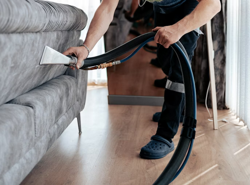 nettoyage et désinfection professionnel d'un canapé